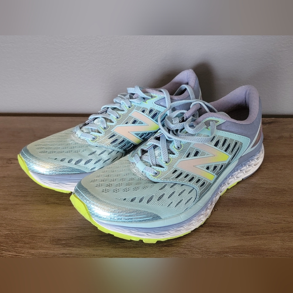 Women’s New balance fresh foam 1080 size 7.5 blue